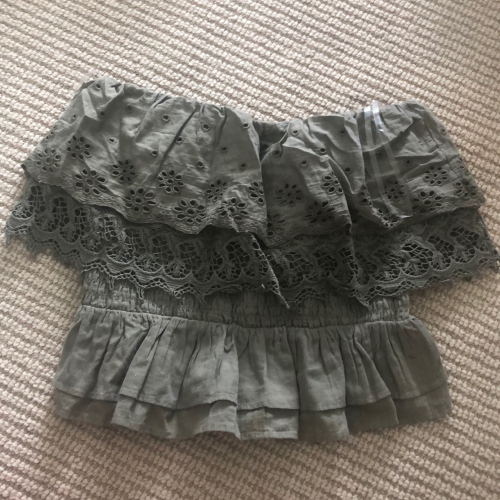 ogreen flowy crop top